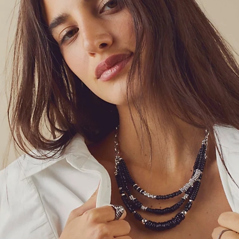 NOWT Free People Oceanfront layered necklace in Black